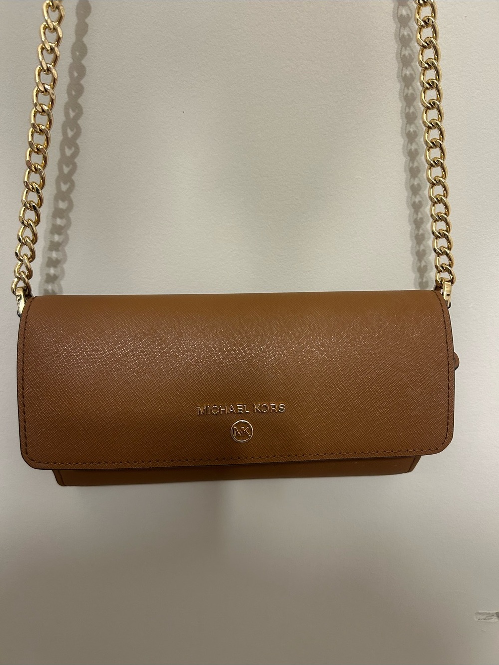 MICHAEL KORS Tan Leather Chain Crossbody Bag with Gold Hardware